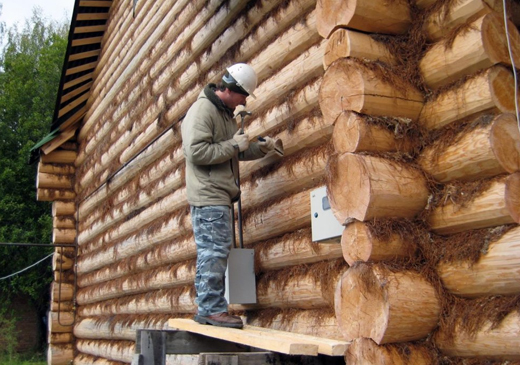 Готовимся к зиме: утепляем деревянный дом