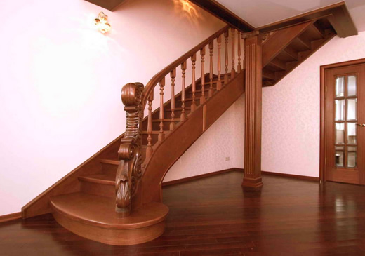 Престижные лестницы из древесины для жилища